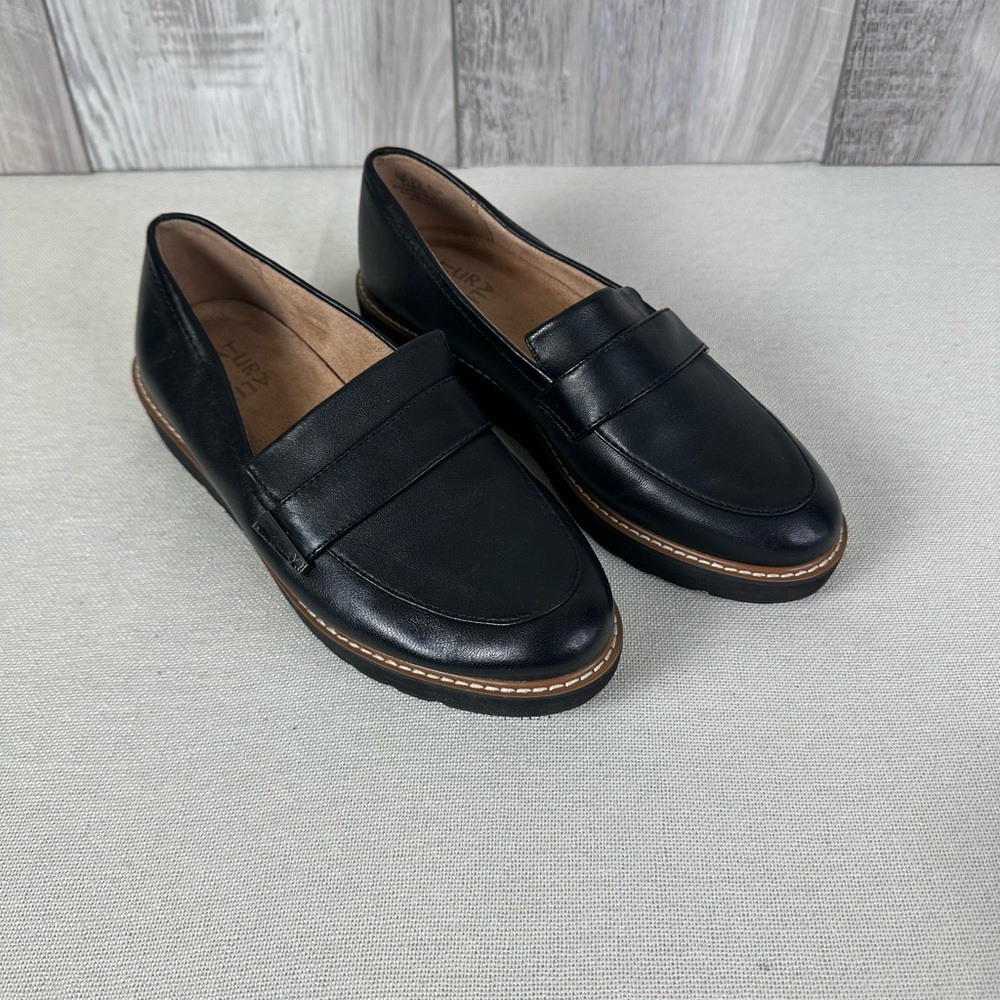 Naturalizer Adiline Black Leather Loafers -7
